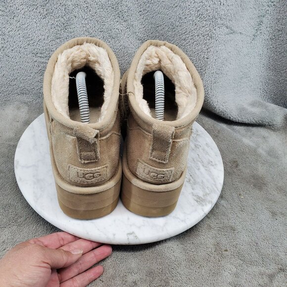 Ugg Shoes Womens Size 8 Tan Suede Ultra Mini Platform Shearling Boots *Read* - Picture 6 of 13